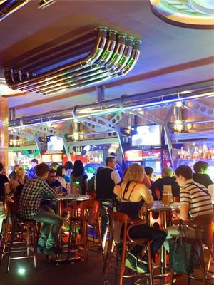 Club Metro / Клуб Метро