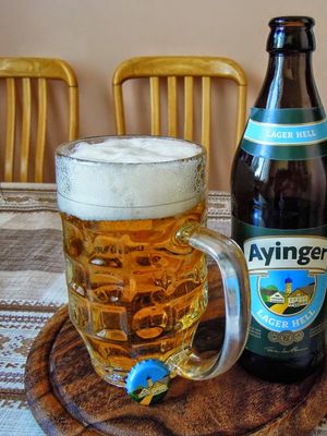 Lager Hell Ayinger (Айингер Лагер Хелль) бутылка