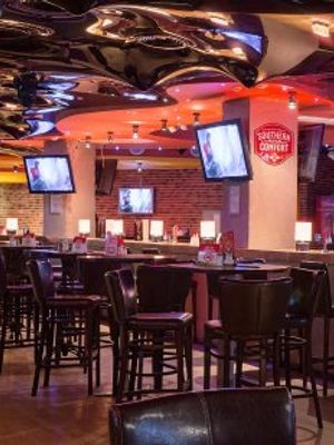 Papa's bar & grill